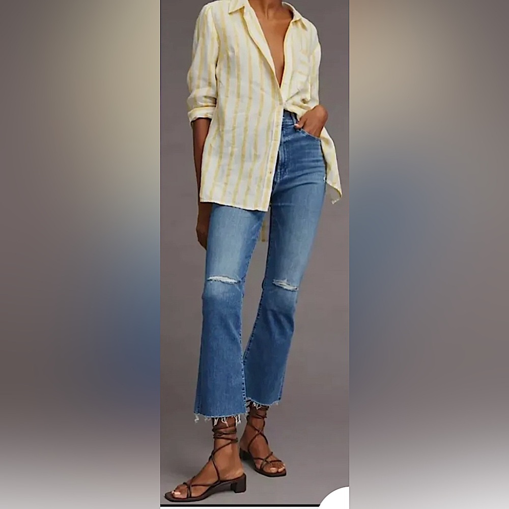 Lightly worn MOTHER jeans size:23 style: The Hustler Ankle Fray